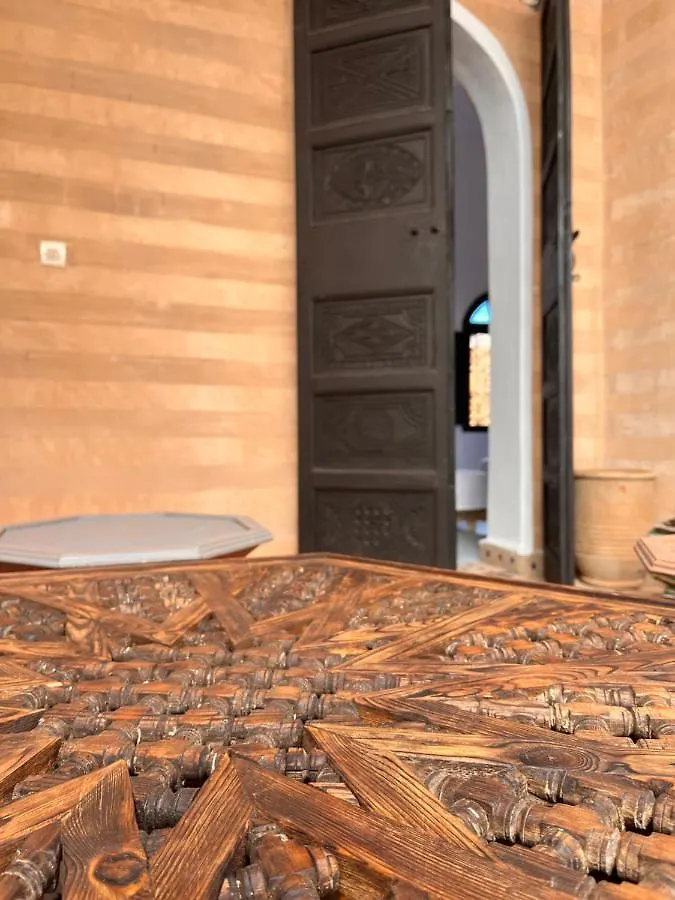 Riad Black Doors Marakeş
