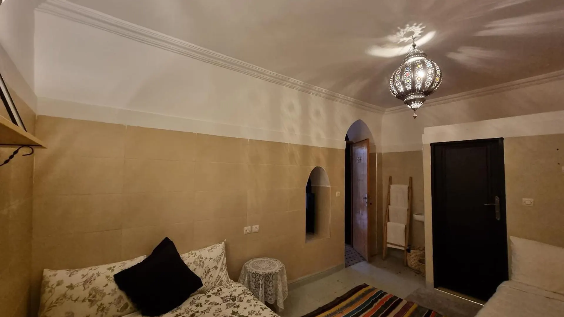Riad Black Doors Marakeş Fas